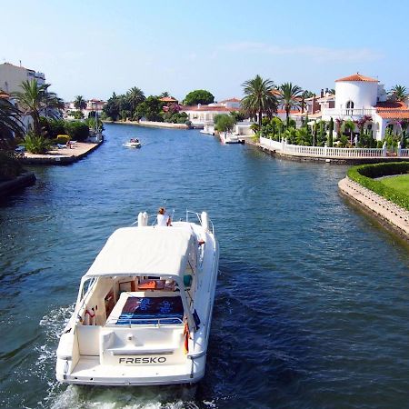 Holiday Home Alberes By Interhome Empuriabrava Εξωτερικό φωτογραφία