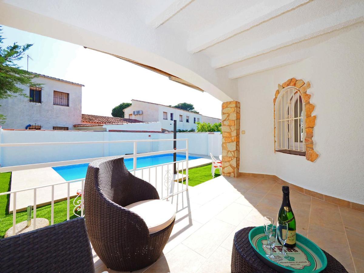 Holiday Home Alberes By Interhome Empuriabrava Εξωτερικό φωτογραφία