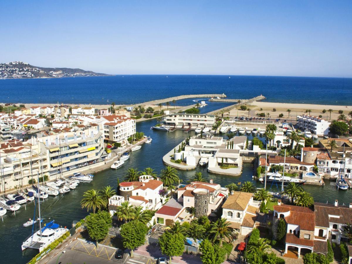 Holiday Home Alberes By Interhome Empuriabrava Εξωτερικό φωτογραφία