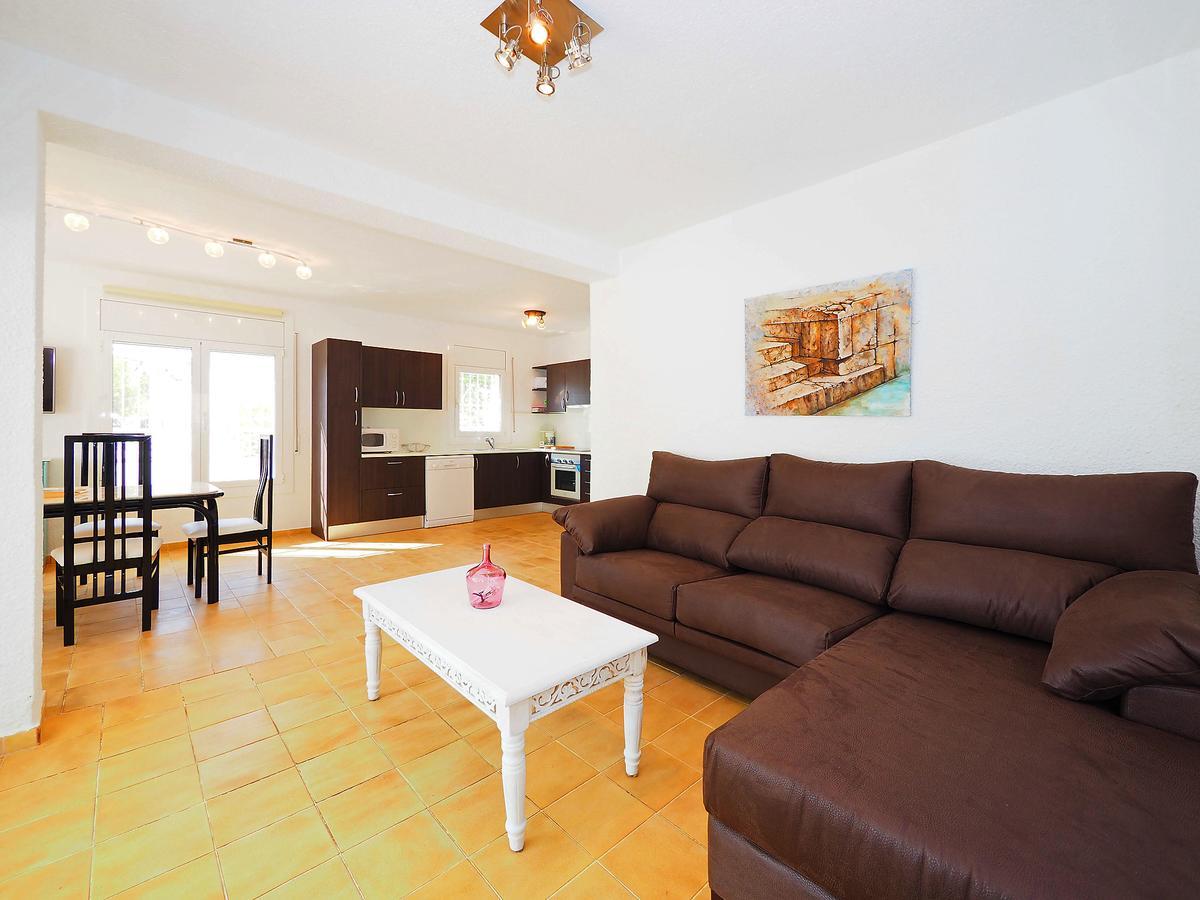 Holiday Home Alberes By Interhome Empuriabrava Εξωτερικό φωτογραφία